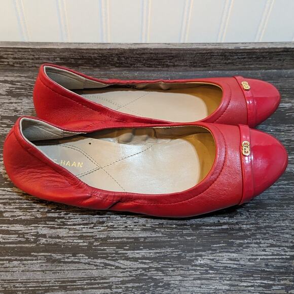 Cole Haan Women's Red Patent Leather Toe Flats Size 7.5 - Picture 4 of 6